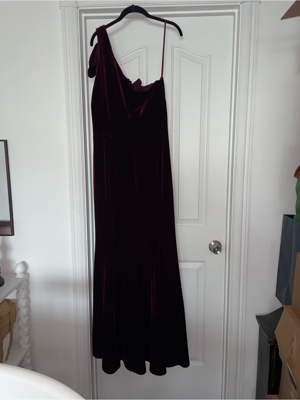 Betsy & Adam Ella Velvet One-Shoulder Gown Maxi Dress Lined Burgundy Size 16 - Picture 8 of 9